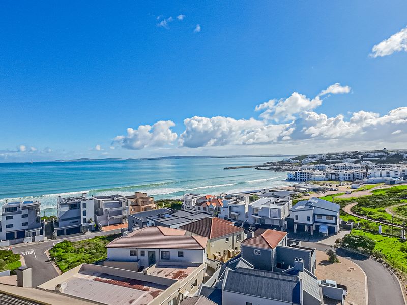 Beachside Living in Calypso Beach Estate – Just a 1-Minute Walk to the Beach - Photo 8