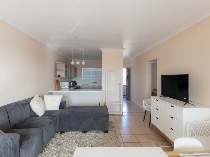 Ideal Apartment with Lagoon Views — Next to Topolino School! - Photo 8