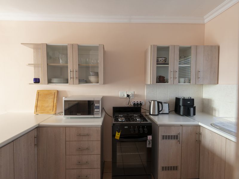 Ideal Apartment with Lagoon Views — Next to Topolino School! - Photo 7