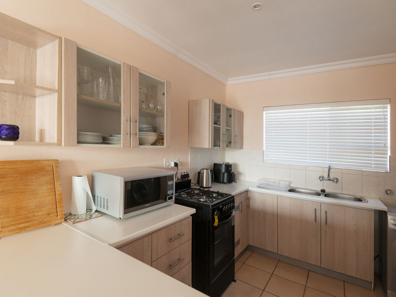 Ideal Apartment with Lagoon Views — Next to Topolino School! - Photo 6