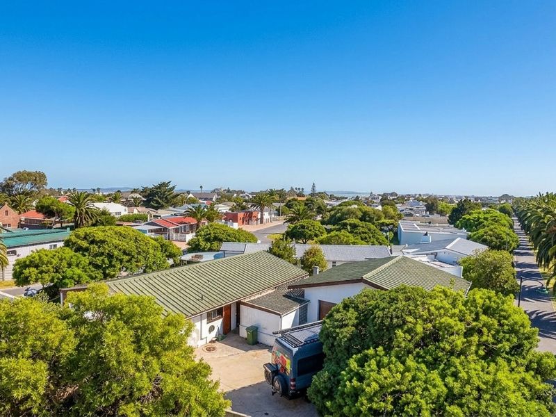 NEW RELEASE - 600m from the Beach - Photo 5