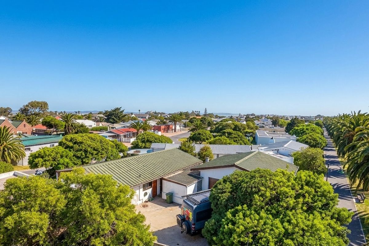 NEW RELEASE - 600m from the Beach - Photo 5