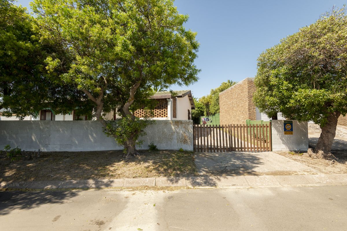 NEW RELEASE - 600m from the Beach - Photo 2