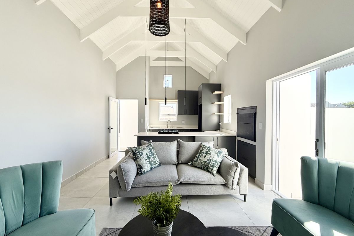 NEW DEVELOPMENT IN LAGUNA SANDS ESTATE - Photo 4