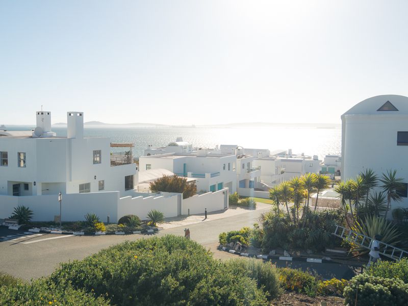 Purpose-Built, Accessible Home with Ocean & Club Mykonos Views in Paradise Beach - Photo 7