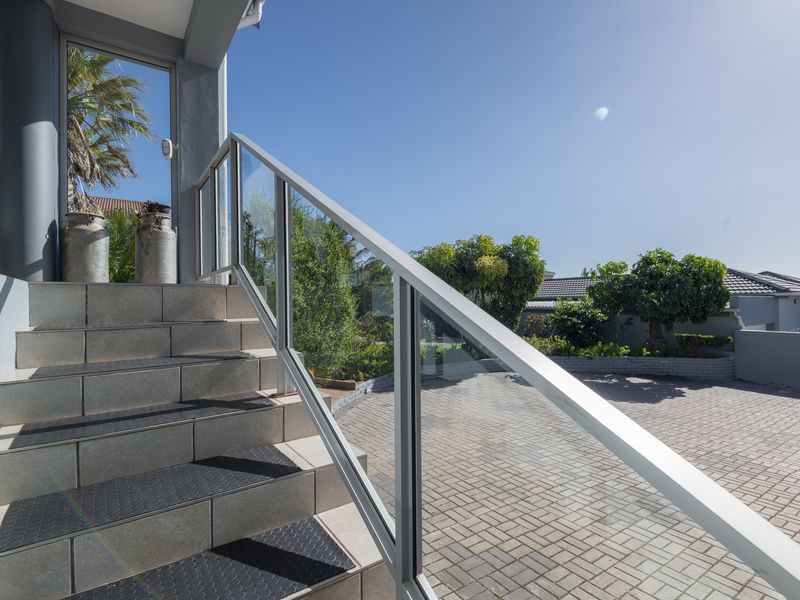 Impeccably maintained property | Uninterrupted views - Photo 6