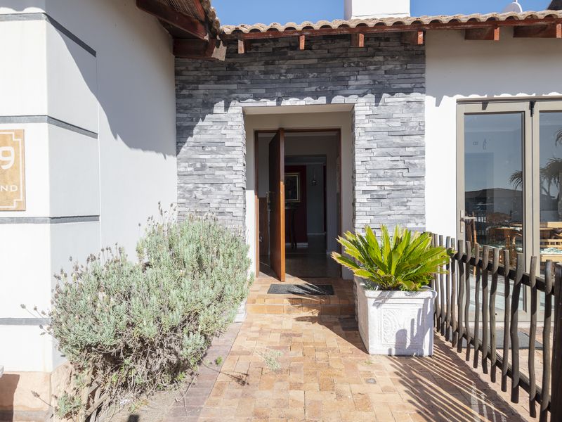 Modern Family Living in Langebaan Country Estate - Photo 3