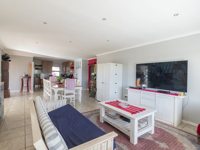 Modern Family Living in Langebaan Country Estate - Photo 6