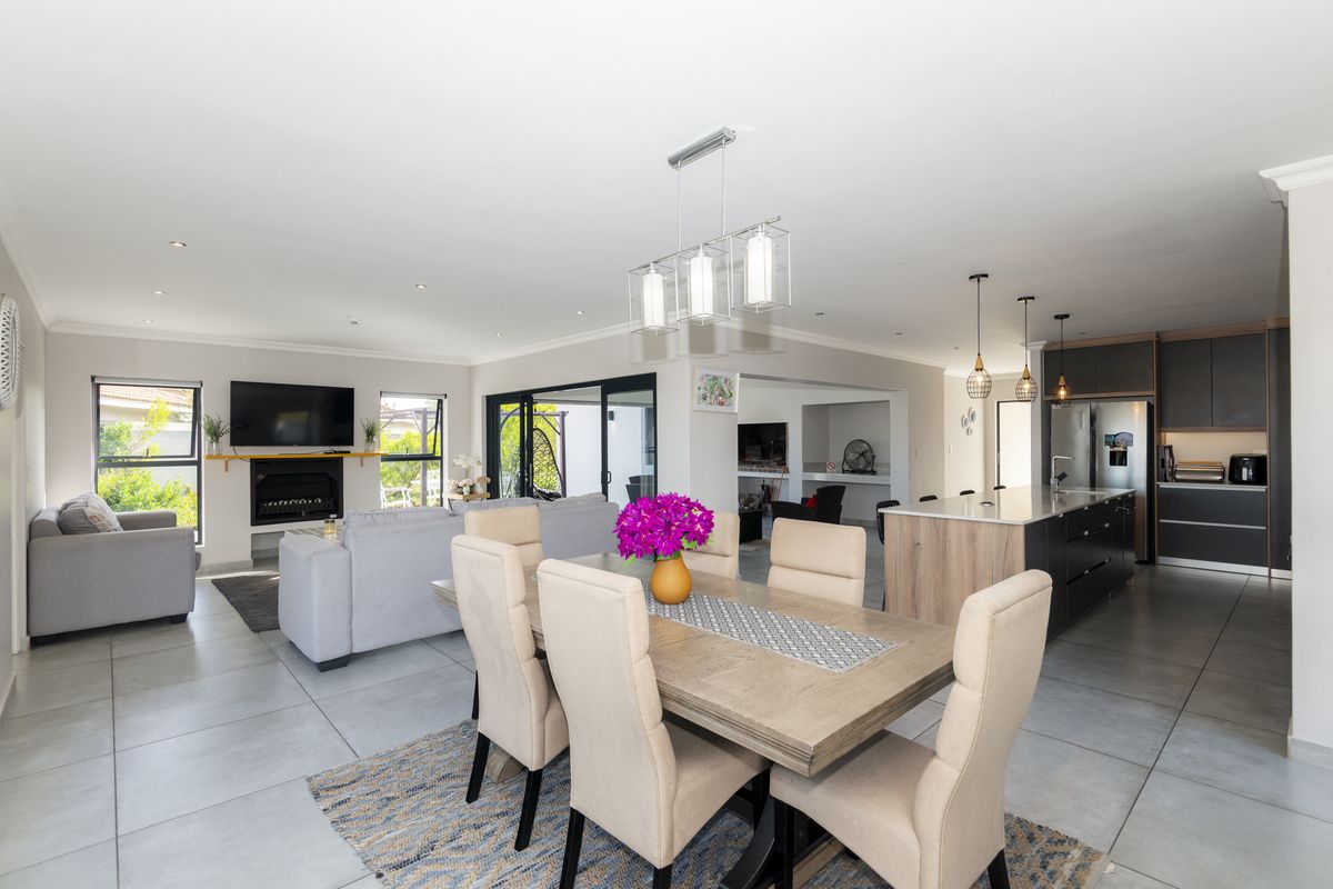 Not every home in the Estate gets this kind of position... - Photo 2