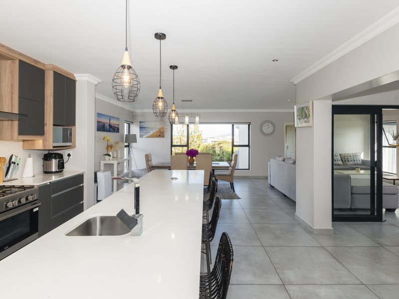 Not every home in the Estate gets this kind of position... - Photo 4