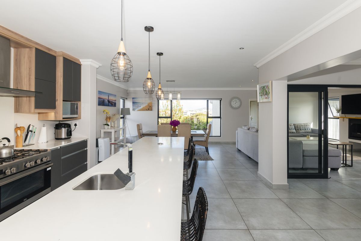 Not every home in the Estate gets this kind of position... - Photo 4