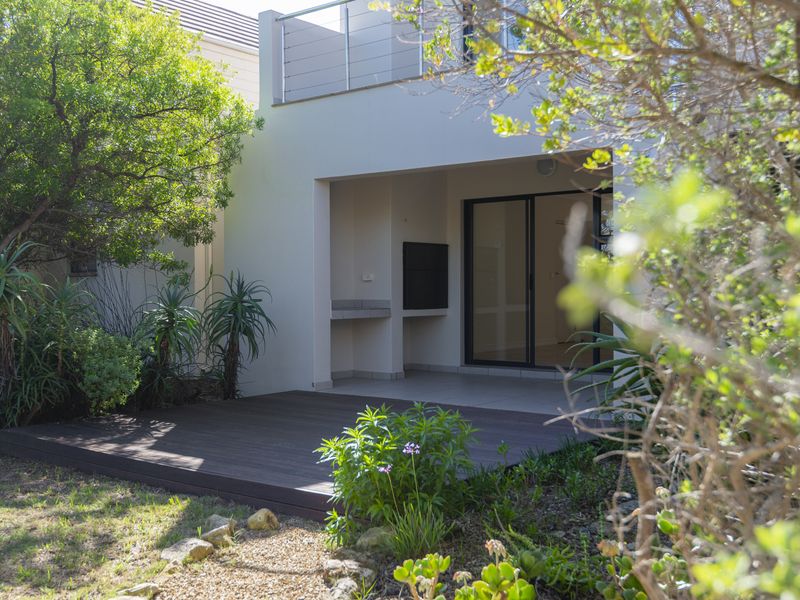 Low Price Own Title Duplex - Photo 9