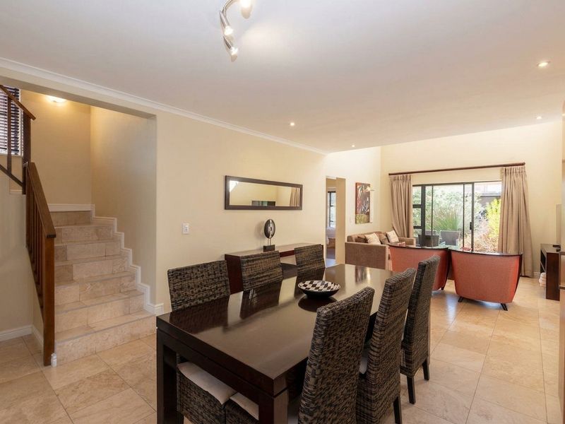 Own Title Duplex - Photo 7