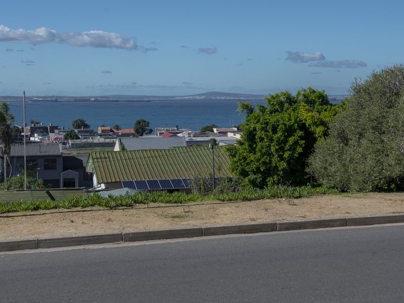 Build the Dream. Secure the Future   |   Wake Up to Harbour Views. - Photo 10
