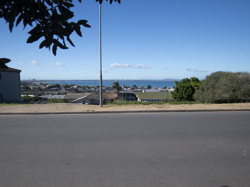 Build the Dream. Secure the Future   |   Wake Up to Harbour Views. - Photo 9