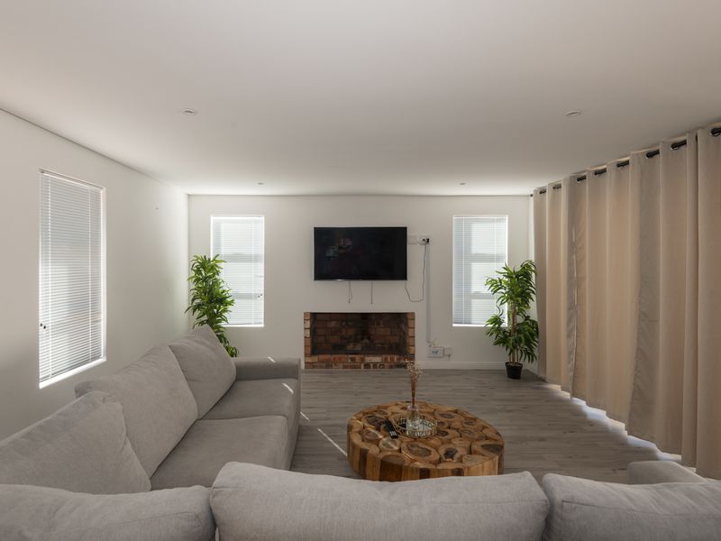 Luxury Coastal Living Meets Effortless Entertaining in the Heart of Country Club, Langebaan - Photo 8