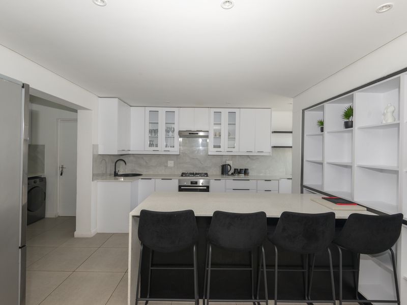 Luxury Coastal Living Meets Effortless Entertaining in the Heart of Country Club, Langebaan - Photo 7