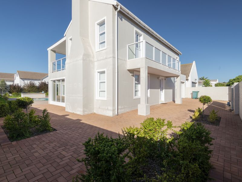Luxury Coastal Living Meets Effortless Entertaining in the Heart of Country Club, Langebaan - Photo 5
