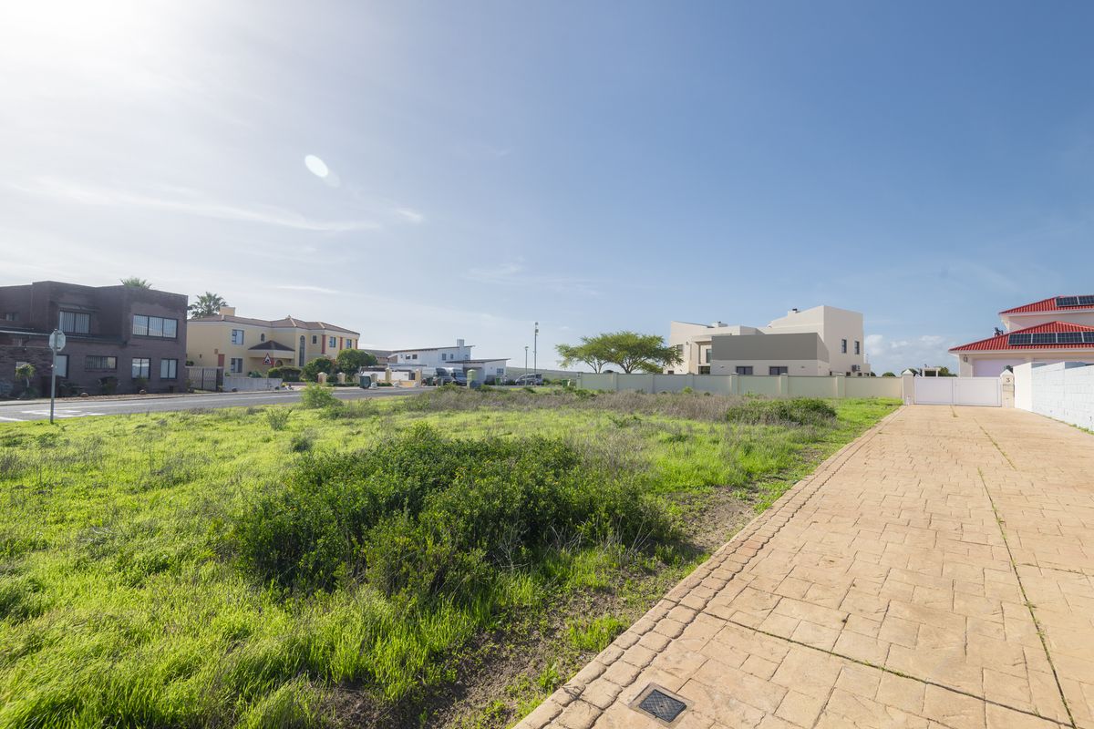 Prime  Corner Stand  Near  Shark Bay Beach,  Myburgh Park - Photo 4