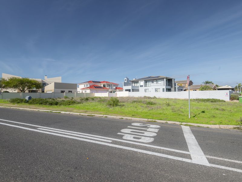 Prime  Corner Stand  Near  Shark Bay Beach,  Myburgh Park - Photo 3