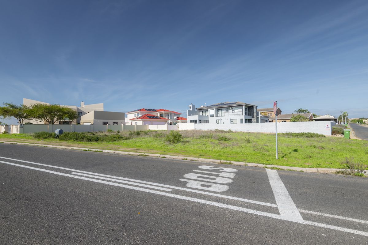 Prime  Corner Stand  Near  Shark Bay Beach,  Myburgh Park - Photo 3