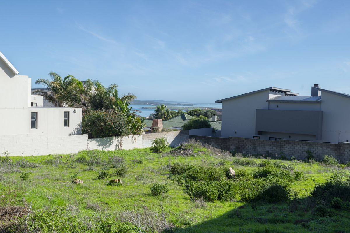 Exceptional Lagoon Views in Exclusive Myburgh Park – Your Luxury Canvas Awaits - Photo 4
