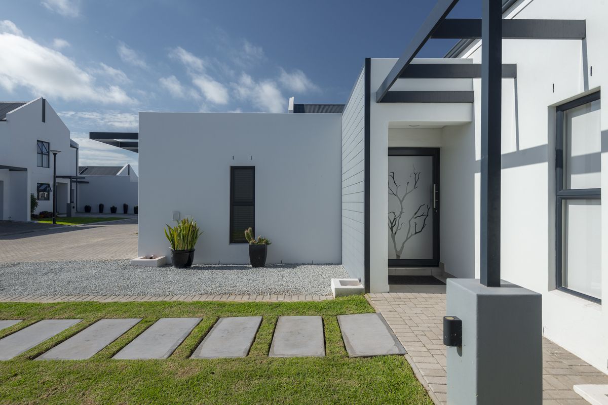 House For Sale In Langebaan - Photo 2