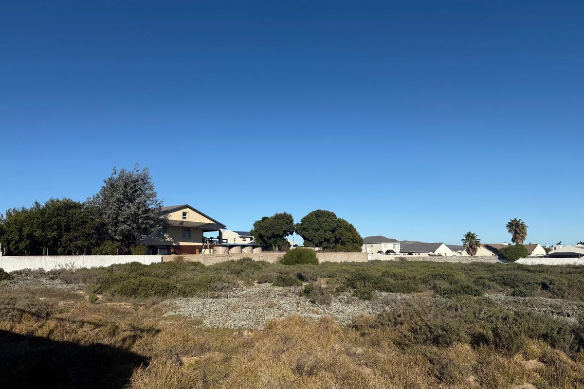 Prime Undeveloped Vacant Stand For Sale in Country Club, Langebaan. - Photo 2