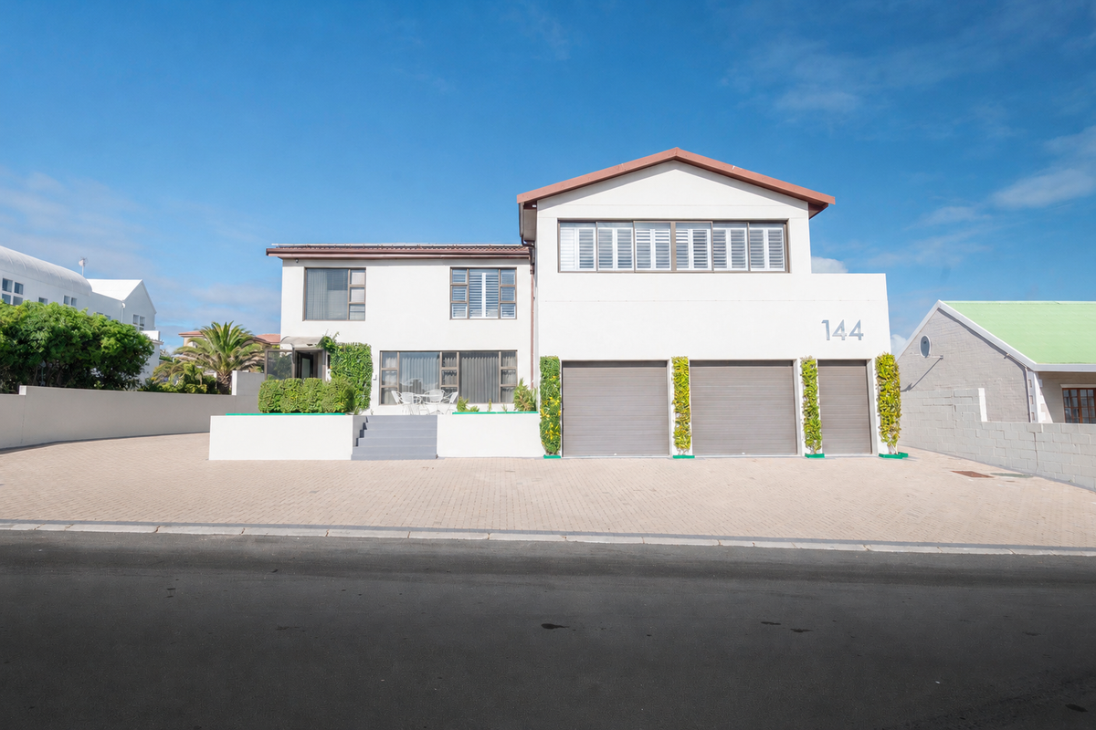House For Sale In Langebaan - Photo 2