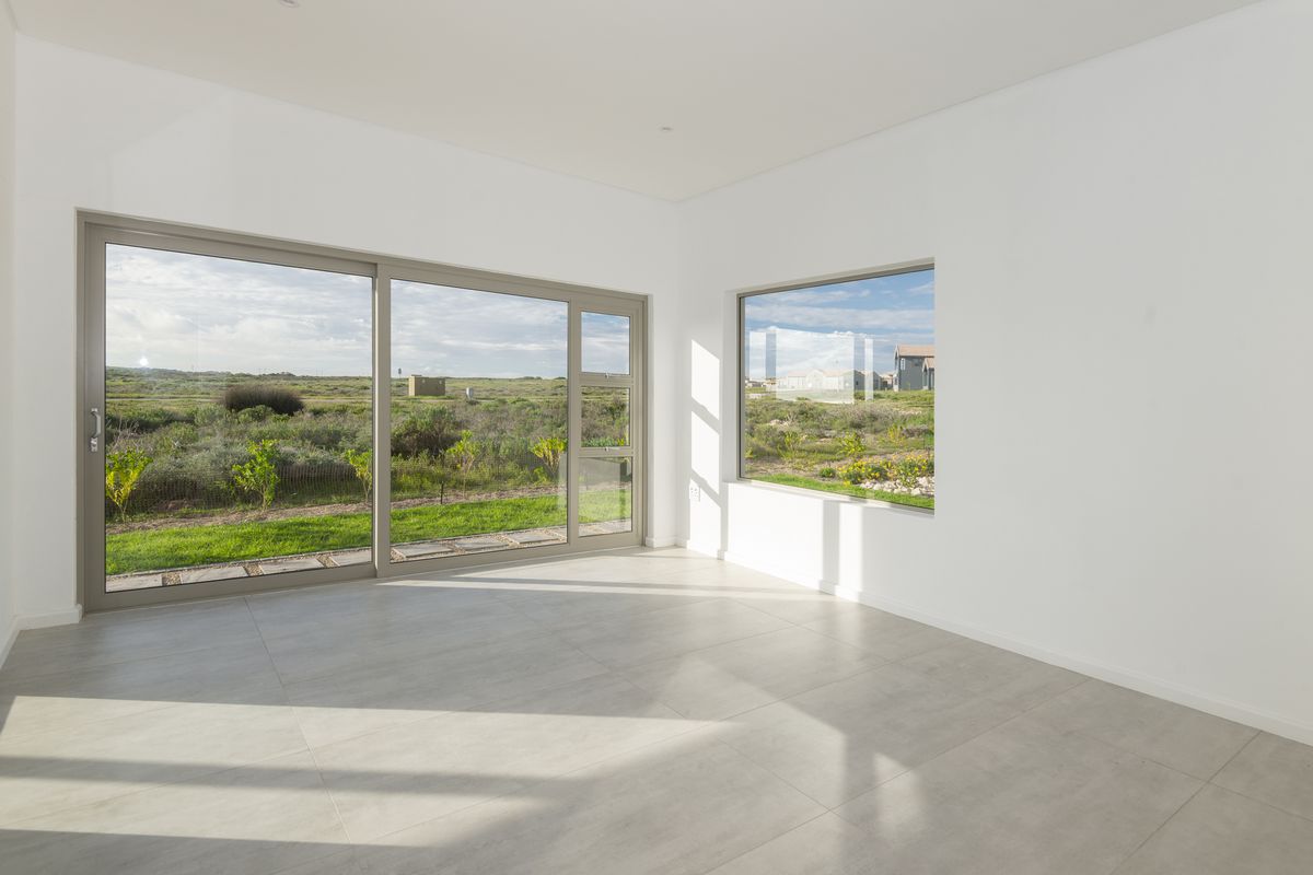 Sunlit Sophistication on the Clubhouse Side of Langebaan Country Estate - Photo 4