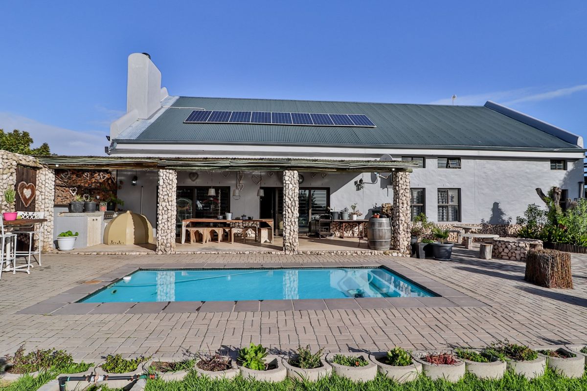 Expansive Country Style Smallholding in Long Acres - Photo 5