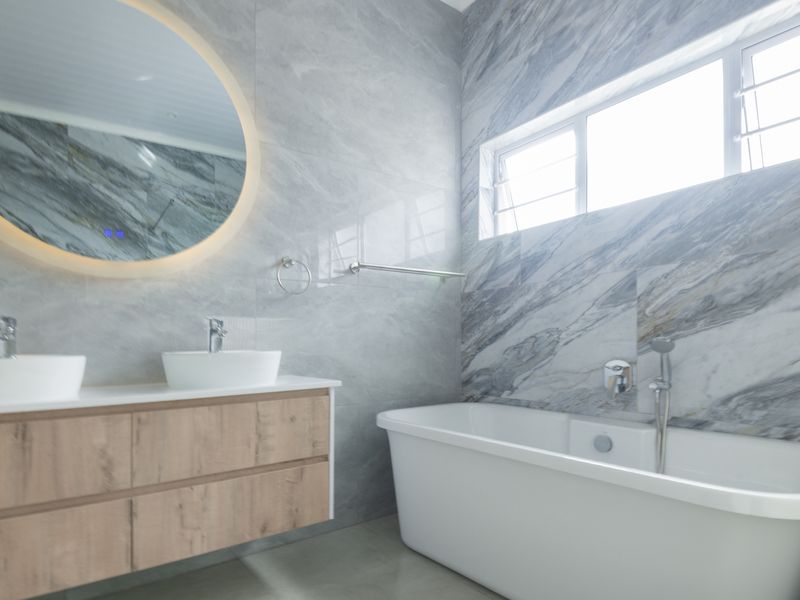 Brand New 4 Bedroom Modern Family Home For Sale in Langebaan - Photo 9