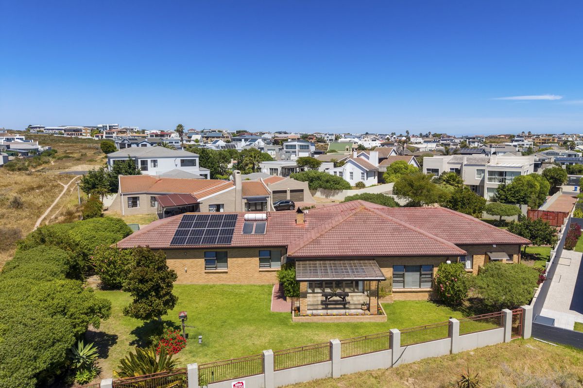 4 Bedroom Home with PANORAMIC LAGOON VIEWS & NATURAL TRANQUILITY:   YOUR  MYBURGH  PARK  OASIS - Photo 2