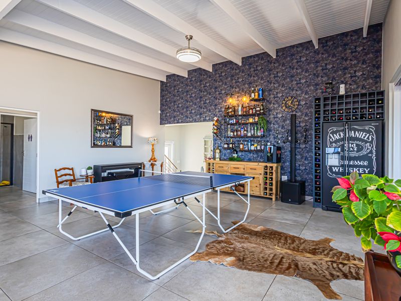 Show Stopper with Views - Photo 10