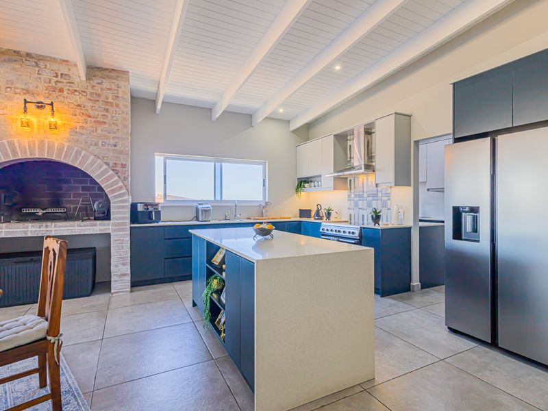 Show Stopper with Views - Photo 5