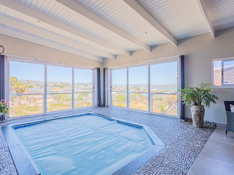 Show Stopper with Views - Photo 7