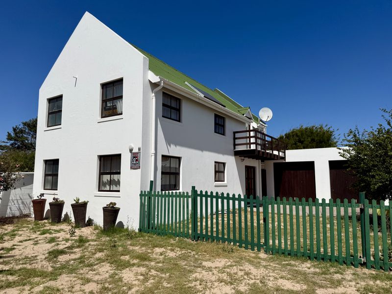 Spacious 3-Bedroom | 2-Bathroom Double-Storey Home | Langebaan - Photo 2