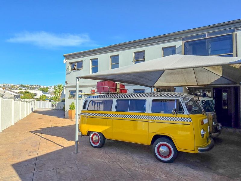 Impressive Double-Storey Home with Lagoon Views and Relaxed Coastal Living - Photo 7