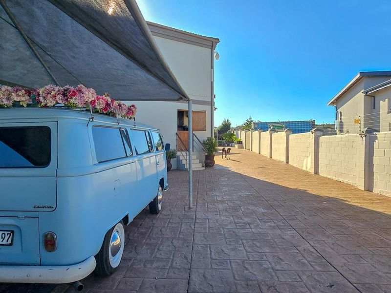 Impressive Double-Storey Home with Lagoon Views and Relaxed Coastal Living - Photo 10