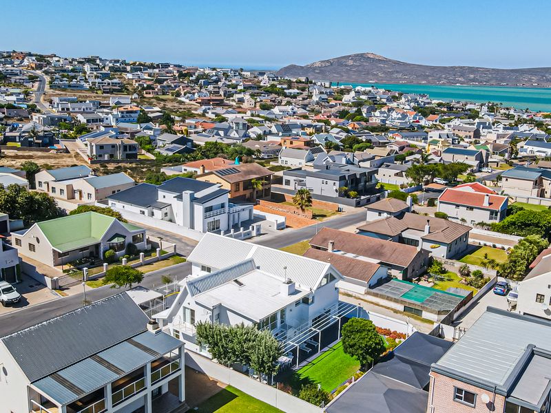 The Real White House of Langebaan | Exclusive Sole Mandate - Photo 4