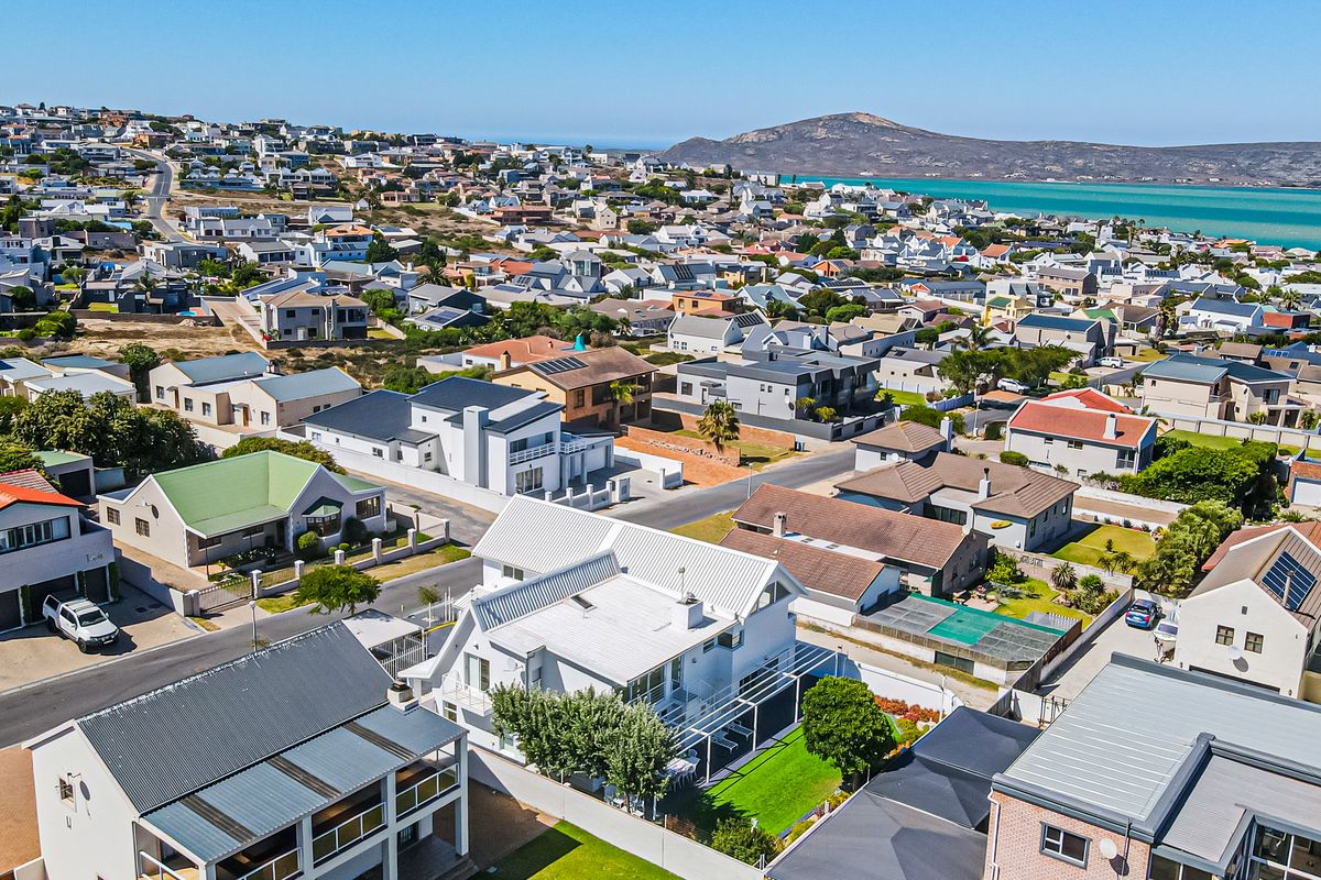 The Real White House of Langebaan | Exclusive Sole Mandate - Photo 4