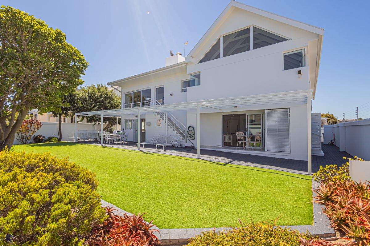 The Real White House of Langebaan | Exclusive Sole Mandate - Photo 5