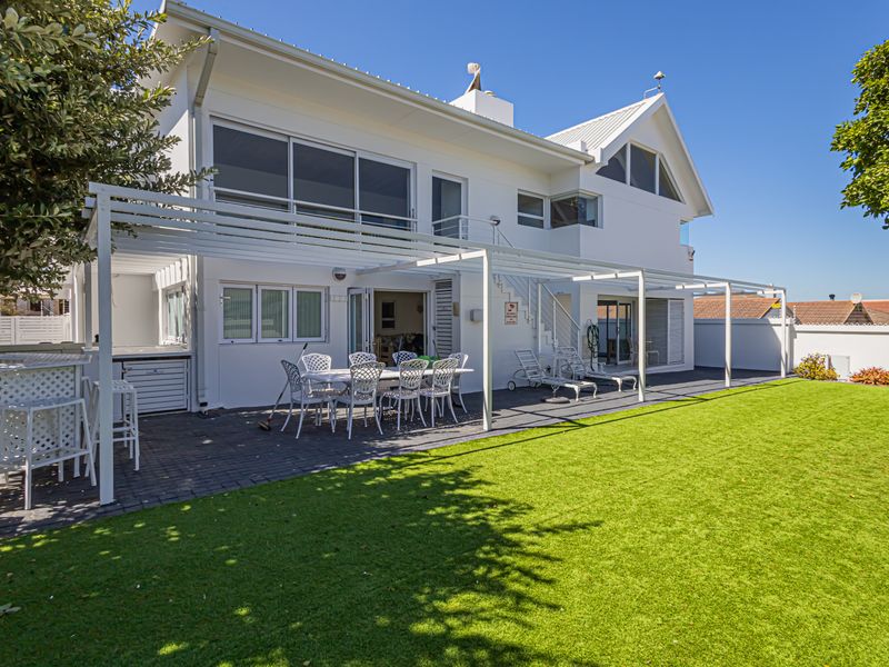 The Real White House of Langebaan | Exclusive Sole Mandate - Photo 6