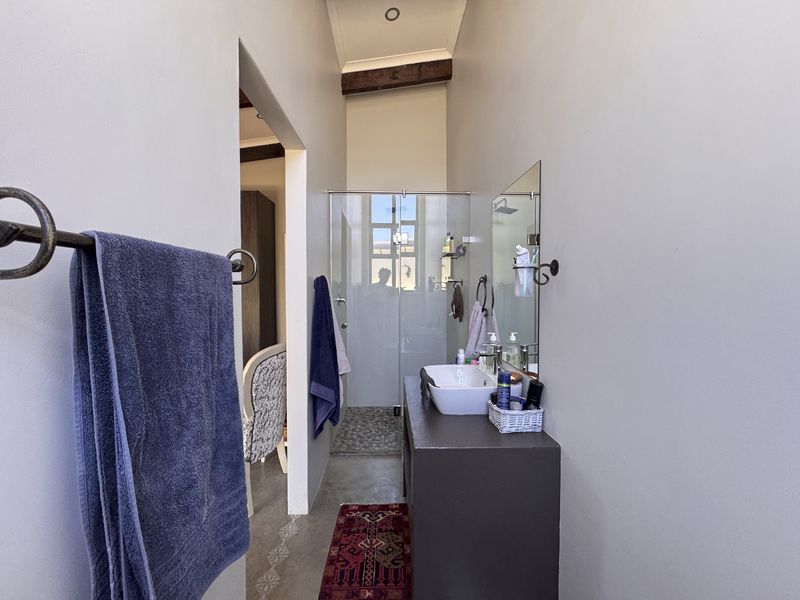 A home that works as hard as you do — with space to spare. - Photo 3