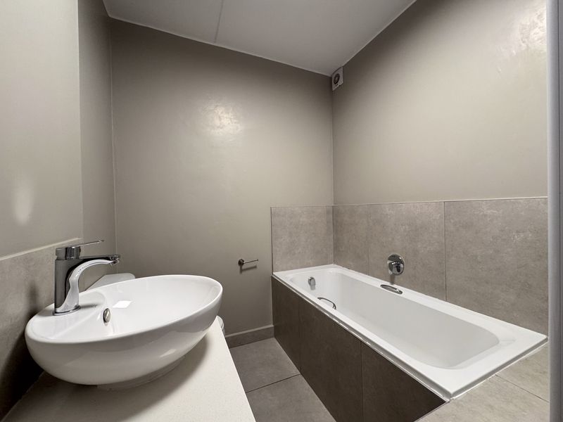 Modern Lagoon-View Apartment in Nivica – Style, Comfort & Prime Location - Photo 3