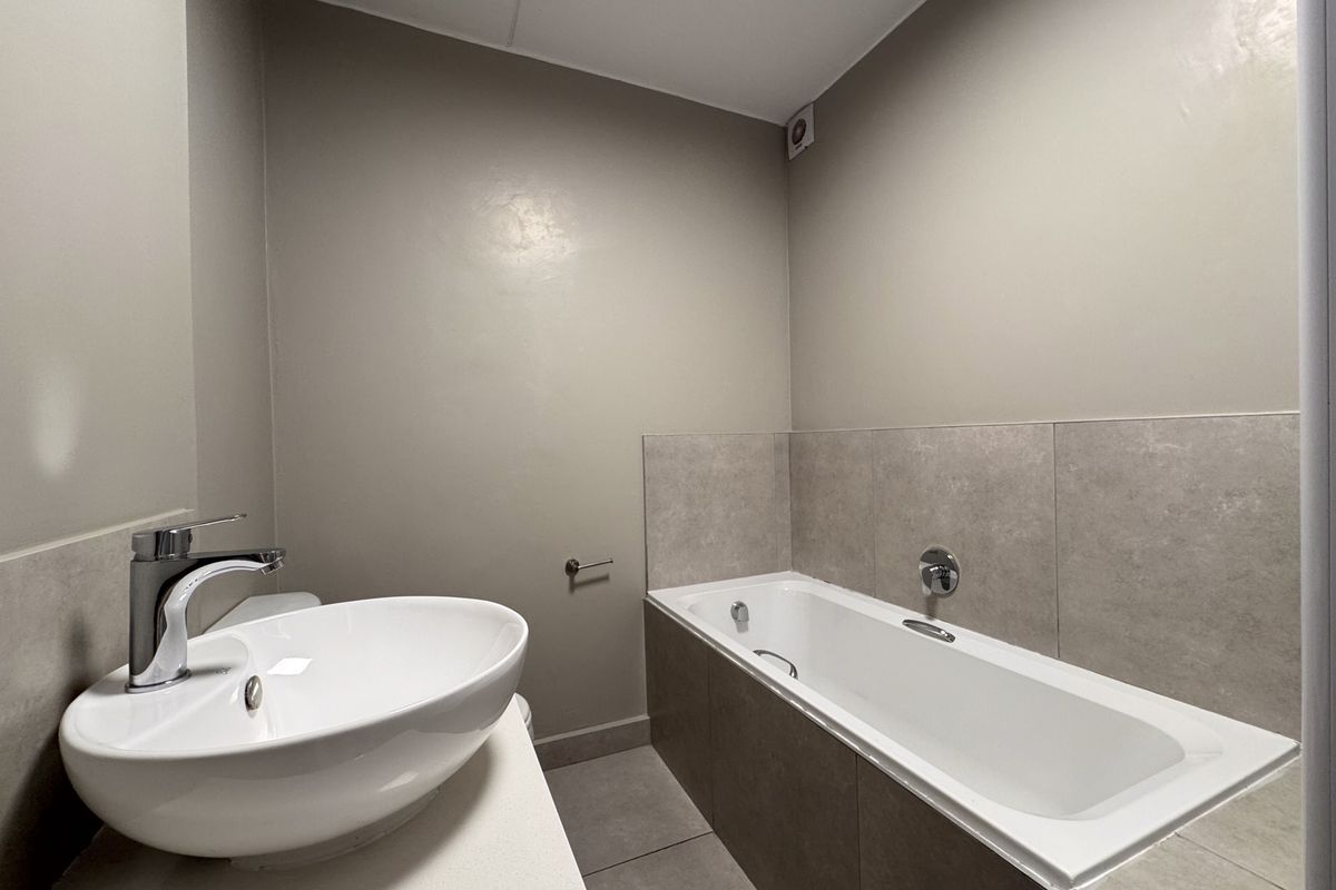 Modern Lagoon-View Apartment in Nivica – Style, Comfort & Prime Location - Photo 3