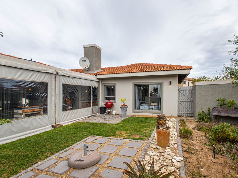 Where Life Slows Down and the buck roam free in Langebaan Country Estate - Photo 2