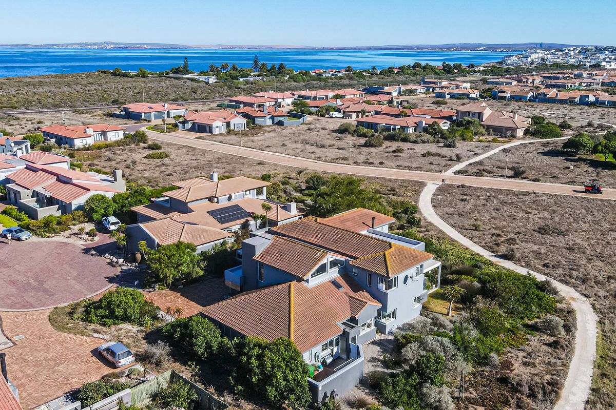 Quality throughout. - Photo 5