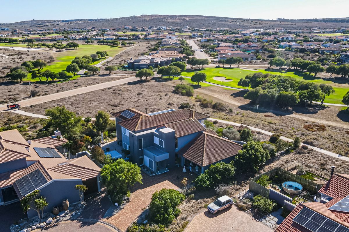 Quality throughout. - Photo 3