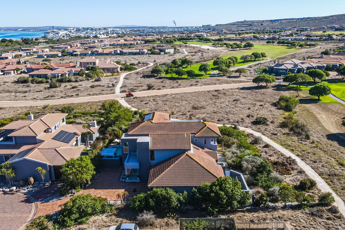 Quality throughout. - Photo 4